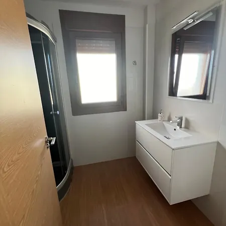 Catedrales Casa Canteiro 1 * בריירוס